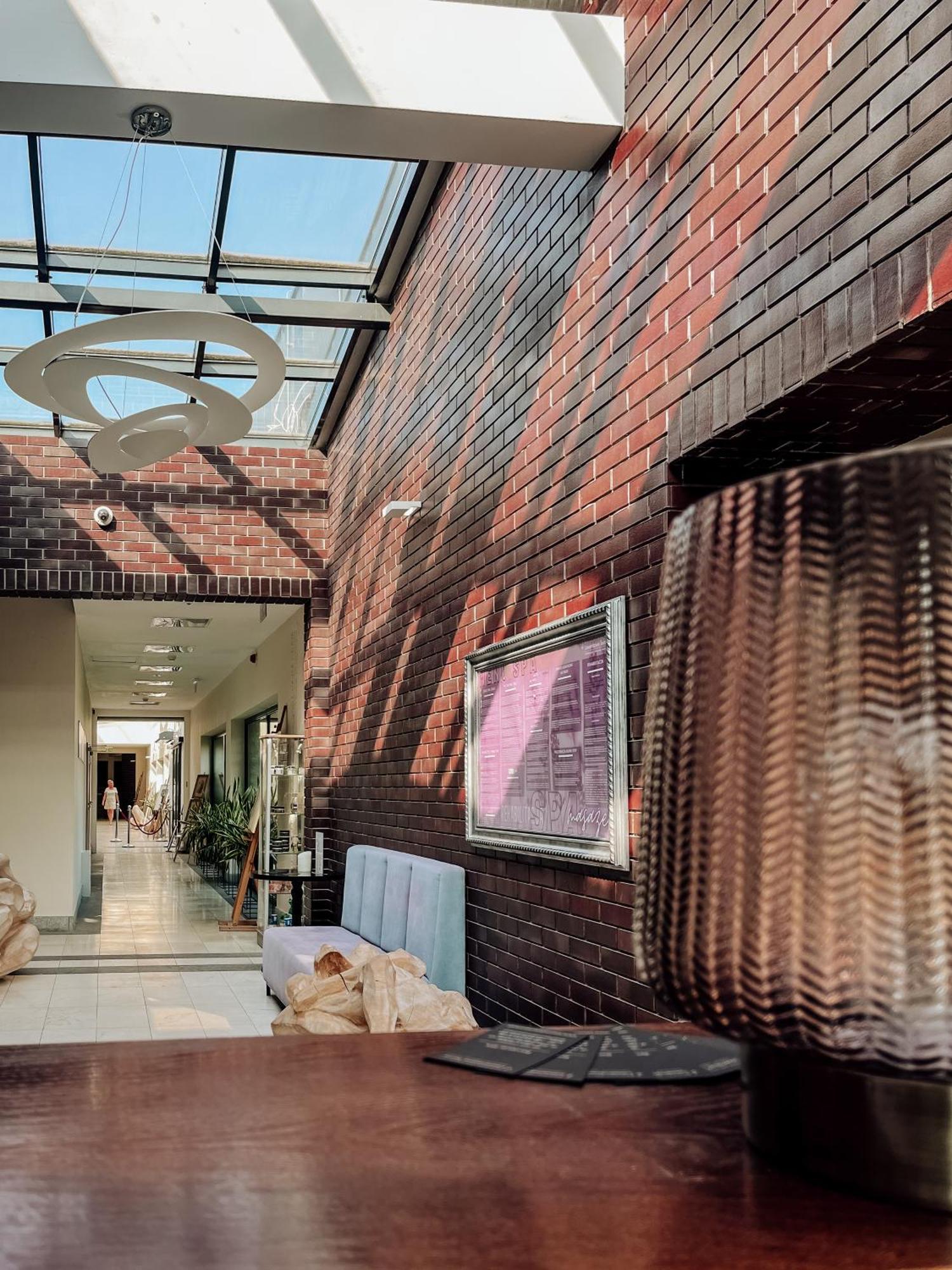 Lawendowe Termy Hotel Uniejow Exterior foto